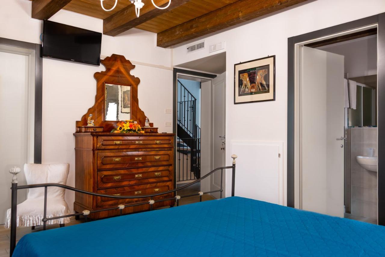 La Casa Di Santino Bed and Breakfast Comacchio Exteriör bild